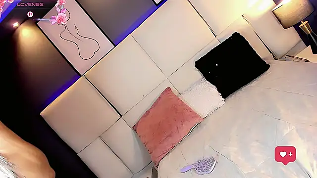 Kornylovee's Live XXX Chat