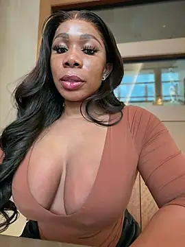 XXX chat uživo modela Belle___