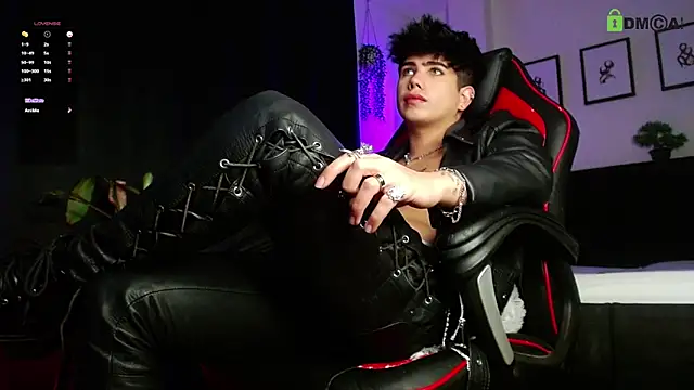 LyleBennett_ Pertunjukan Webcam