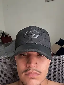Chat XXX ao vivo de Salvatore_6666