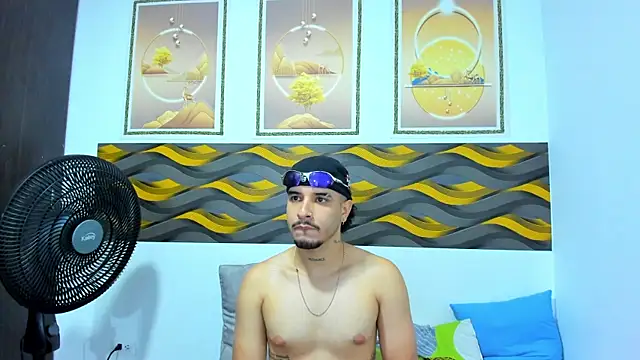 Leon_Hotx webkamerás műsora
