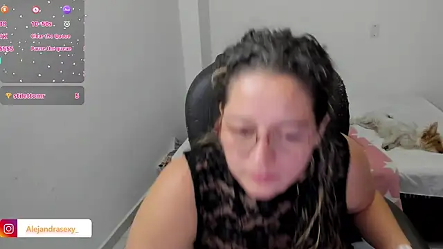 Chat XXX en directo de alejandra_milf_