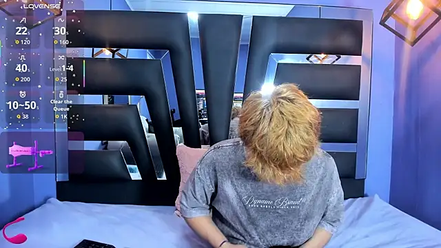 VeluniLiore Live XXX-Chat
