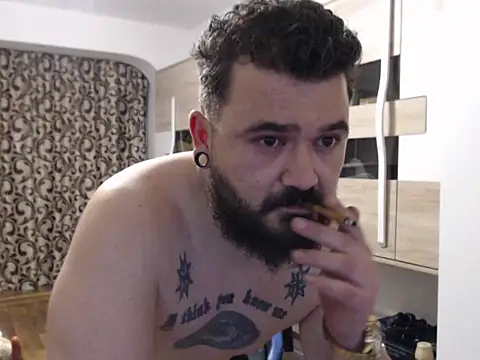 RelentlessNoir live XXX chat