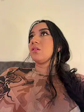 Онлайн чат XXX EmmyEvans1