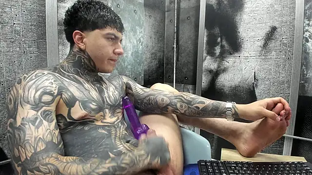 Gury_tattoo's Live XXX Chat