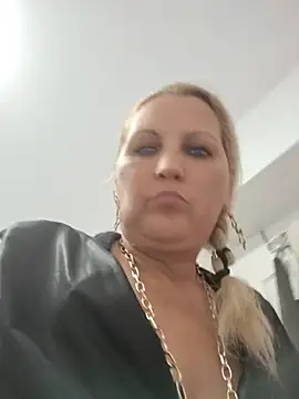 Divineblond 라이브 XXX 채팅