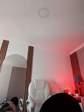 XXX chat uživo modela Tiffany_Valentiine