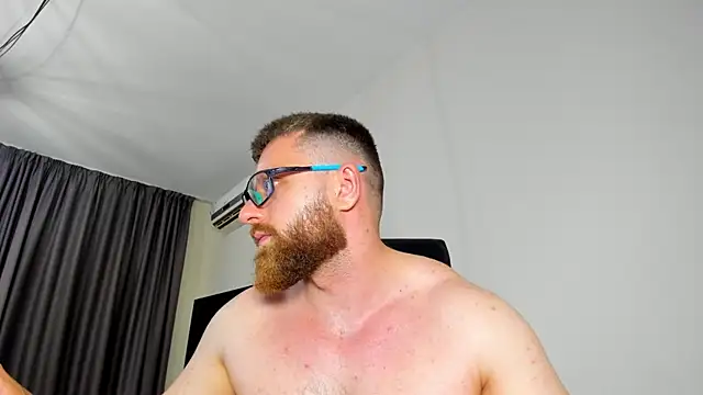 Findom_guy 即時 XXX 聊天