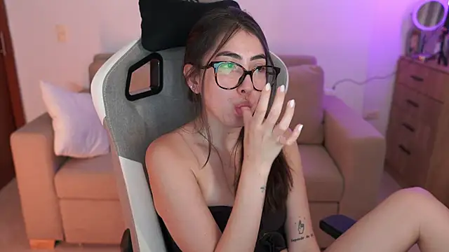 anyacutex's Live XXX Chat