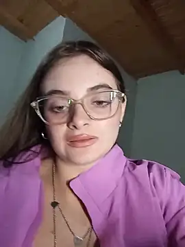 Emmacut Adlı Modelin Canlı XXX Sohbeti