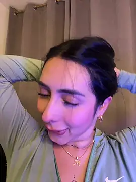 IsabellaNoir_'s Live XXX Chat