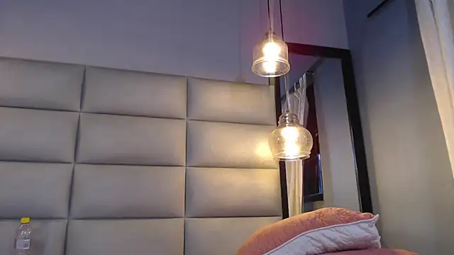 Show de sarah-jhonson na webcam