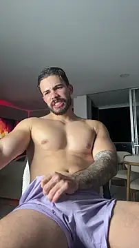Valenthino_Salvatore Show in webcam