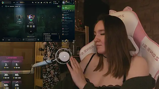 Chat XXX en directo de MoonlishSiren