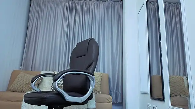 Caled_Saenz webkamerás műsora