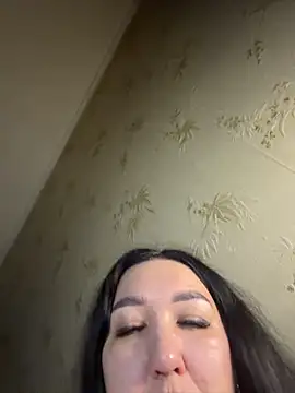 Naughtbaby_2025 – Live XXX-chat