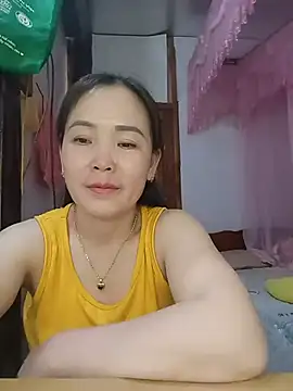 Fieng-cum Chat XXX live