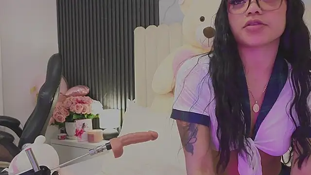 Madiee_Rhea's Live XXX Chat