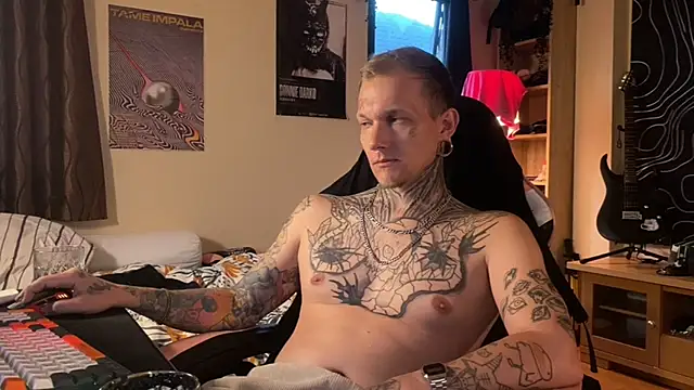 Pokazy przed kamerką – paulvelvet