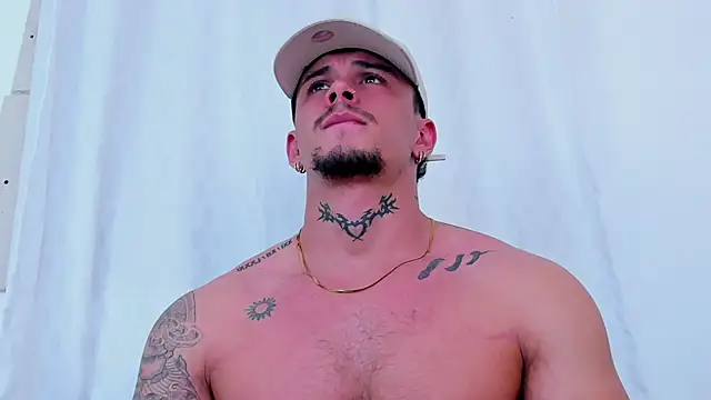 NoahhBrown – Live XXX-chat