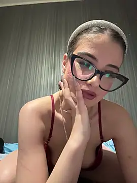 แชท XXX สดของ SirenLisa69