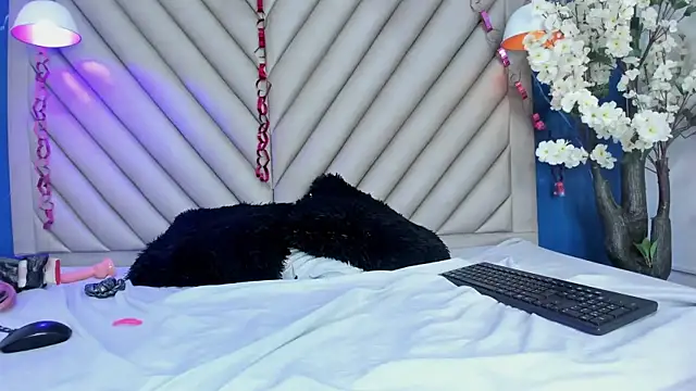 Živý XXX chat NaomiVelour