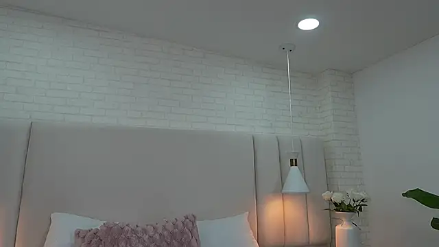 Lexxi_gb Adlı Modelin Canlı Sohbet Odası