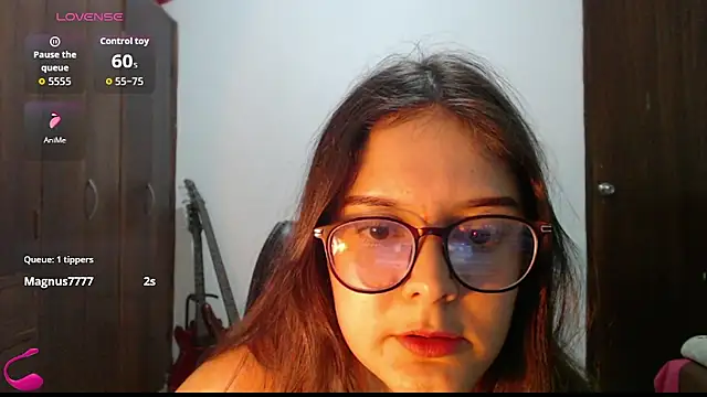 Chat XXX en directo de MadieeLorez