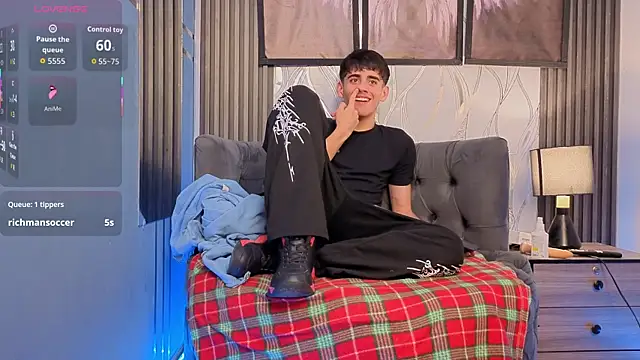 XXX chat uživo modela demian_hot99