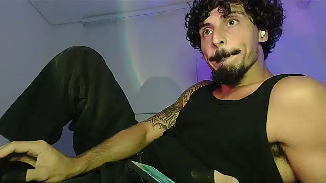 milkoffe's Live XXX Chat