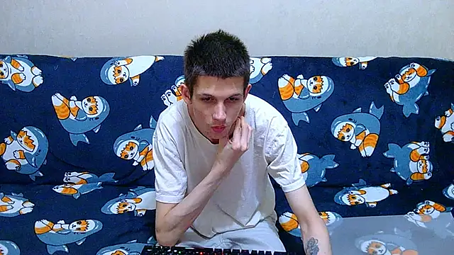 Lester_Broo Live XXX-chat