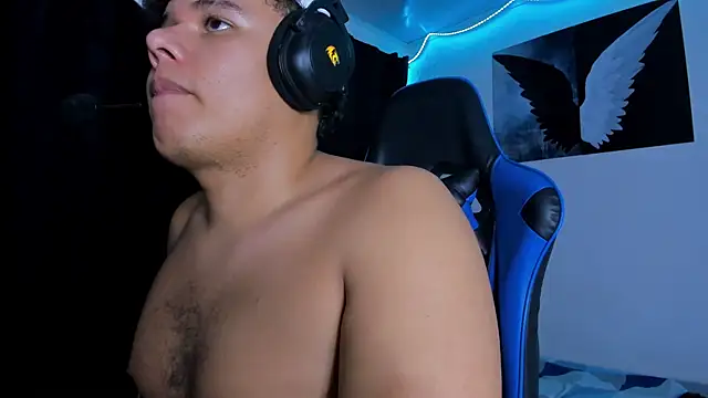 michael_iron's Live XXX Chat