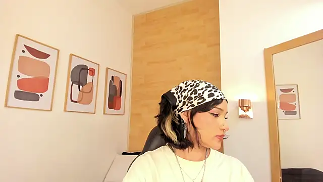 Chat +18 de renee_shelby_ ao vivo