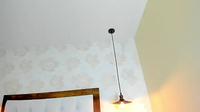 IRISCLARK1 Live XXX-chat