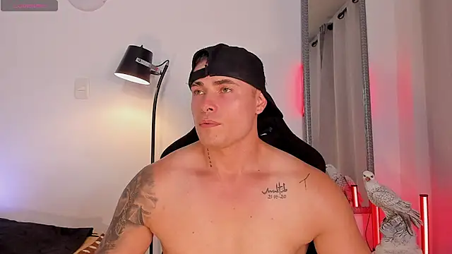connorsmiith live XXX chat