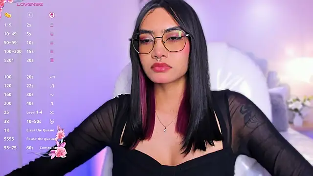 AzuraKindong's Live XXX Chat