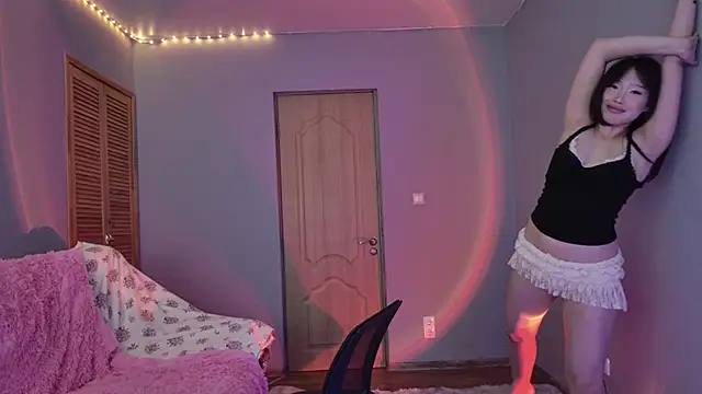 whispersofdarsy's Webcam Show