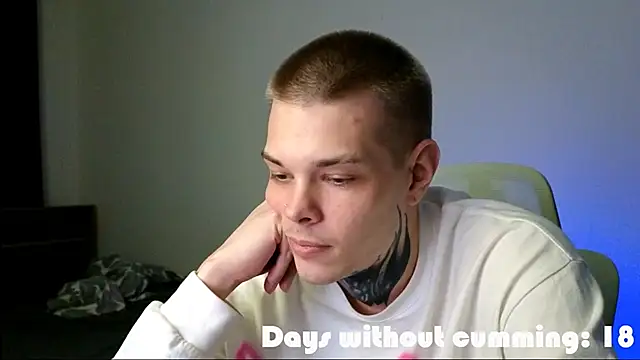 DENIS_HERE live XXX chat