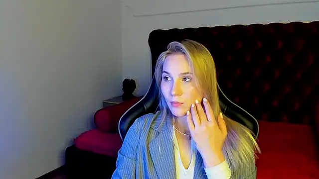 Chat XXX ao vivo de ElaraVoltage