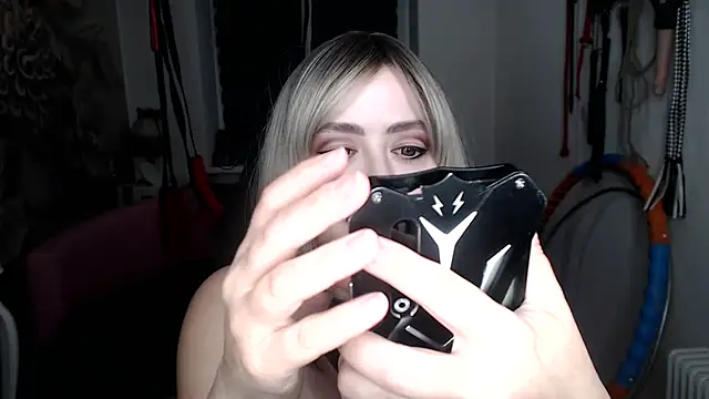 Czat XXX na żywo – MISSwithDOLLS