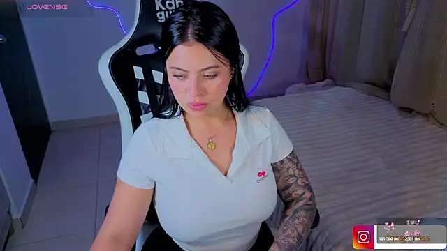 Chat +18 de Victoryyy_ ao vivo