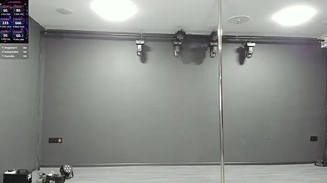 Masha_2002のライブXXXチャット
