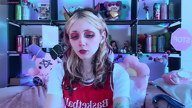 _Devill_Baby 现场XXX聊天