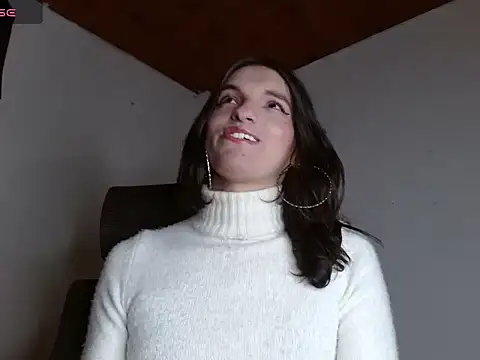 Pokazy przed kamerką – Scarlett_crastrawberry