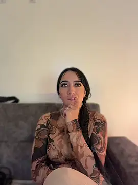 EmmyEvans1 Live XXX-Chat