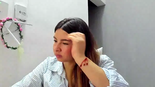 Živý XXX chat __Emma__11__Lecat_