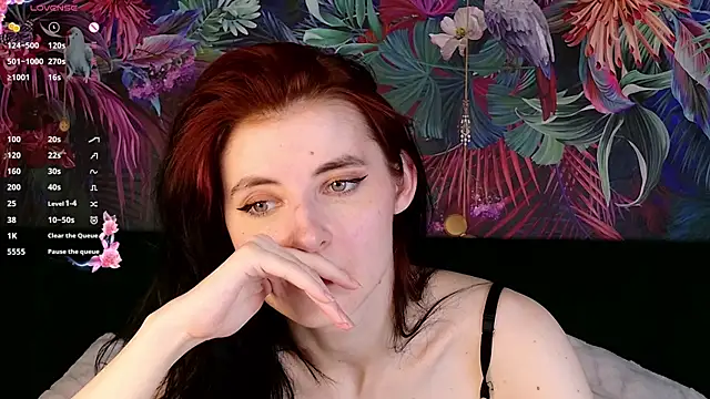 Chatroom XXX en direct de NicoleLuxe