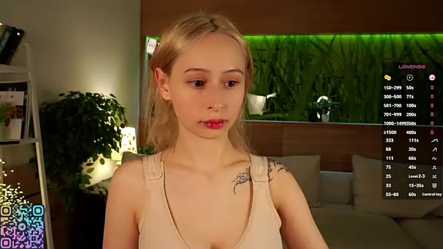 JoelleTasso's Live XXX Chat