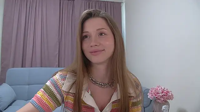 LoraVey Chat XXX live